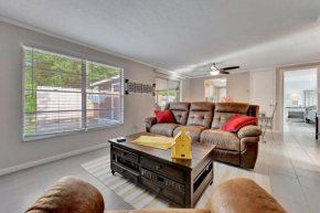 Tarpon Springs Family Vacation 5 mins to beach